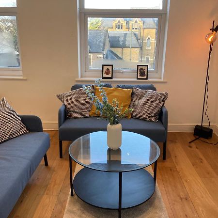 Appartement Awesome Refurbished 1 Bed Flat Few Steps To High St ! - 2 East House à Epsom Extérieur photo